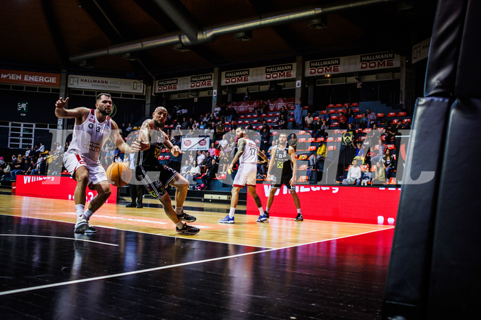 Basketball, Win2Day Superliga 2023/24, Grunddurchgang 4.Runde, BC Vienna, Flyers Wels, Jozo Rados (3), Christian Von Fintel (27)