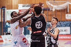Basketball, Basketball Superliga 2023/24, Grundduchgang Runde 4., Oberwart Gunners, Kapfenberg Bulls, Trevion Lamar (10), Daniel Grgic (18), Johnny McCants (23)