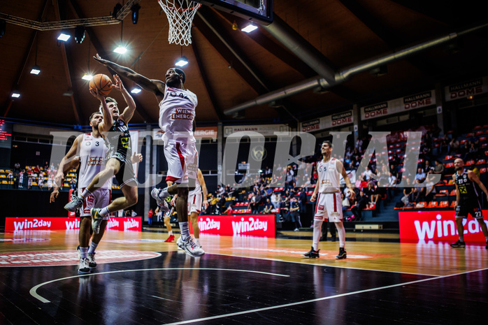 Basketball, Win2Day Superliga 2023/24, Grunddurchgang 4.Runde, BC Vienna, Flyers Wels, Paul Isbetcherian (19)