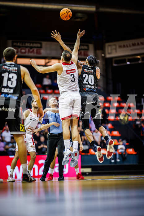Basketball, Win2Day Superliga 2023/24, Grunddurchgang 4.Runde, BC Vienna, Flyers Wels, Jozo Rados (3), Christopher Ferguson (20)