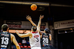 Basketball, Win2Day Superliga 2023/24, Grunddurchgang 4.Runde, BC Vienna, Flyers Wels, Jozo Rados (3), Christopher Ferguson (20)