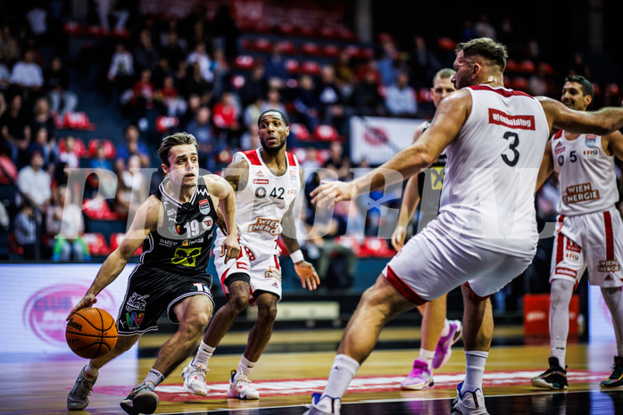 Basketball, Win2Day Superliga 2023/24, Grunddurchgang 4.Runde, BC Vienna, Flyers Wels, Paul Isbetcherian (19)