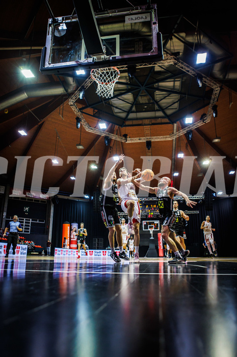 Basketball, Win2Day Superliga 2023/24, Grunddurchgang 4.Runde, BC Vienna, Flyers Wels, Davor Konjevic (31)