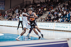 Basketball, Basketball Superliga 2023/24, Grundduchgang Runde 4., Oberwart Gunners, Kapfenberg Bulls, Shaquille Rombley (5), Nemanja Krstic (22)