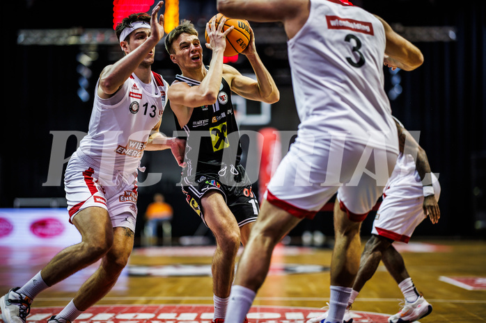 Basketball, Win2Day Superliga 2023/24, Grunddurchgang 4.Runde, BC Vienna, Flyers Wels, Darko Bajo (13), Dejan Kovacevic (17)