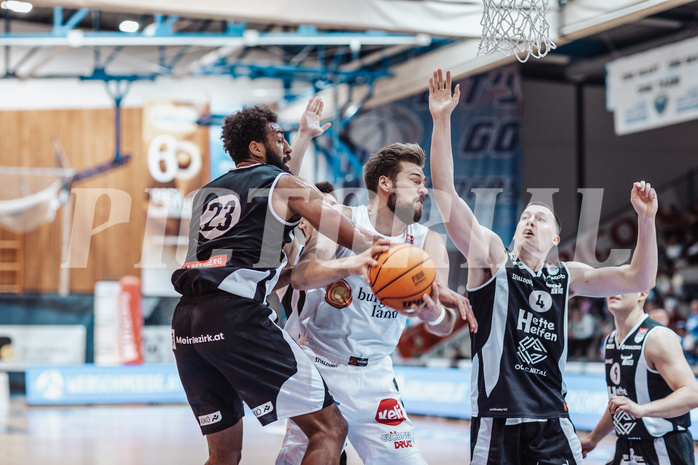 Basketball, Basketball Superliga 2023/24, Grundduchgang Runde 4., Oberwart Gunners, Kapfenberg Bulls, Johnny McCants (23), Daniel Koeppel (14), Noah Baumann (4)