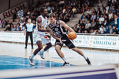 Basketball, Basketball Superliga 2023/24, Grundduchgang Runde 4., Oberwart Gunners, Kapfenberg Bulls, Shaquille Rombley (5), Nemanja Krstic (22)