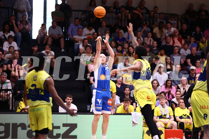 18.05.2024, Graz, Raiffeisen Sportpark, Basketball Superliga 2023/24, Playoffs, Finale, Spiel 1, UBSC Raiffeisen Graz - Unger Steel Gunners Oberwart