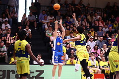 18.05.2024, Graz, Raiffeisen Sportpark, Basketball Superliga 2023/24, Playoffs, Finale, Spiel 1, UBSC Raiffeisen Graz - Unger Steel Gunners Oberwart