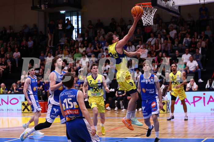 18.05.2024, Graz, Raiffeisen Sportpark, Basketball Superliga 2023/24, Playoffs, Finale, Spiel 1, UBSC Raiffeisen Graz - Unger Steel Gunners Oberwart