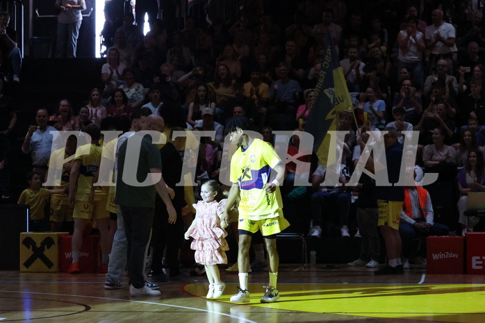 18.05.2024, Graz, Raiffeisen Sportpark, Basketball Superliga 2023/24, Playoffs, Finale, Spiel 1, UBSC Raiffeisen Graz - Unger Steel Gunners Oberwart