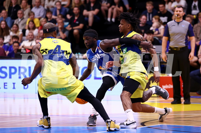 18.05.2024, Graz, Raiffeisen Sportpark, Basketball Superliga 2023/24, Playoffs, Finale, Spiel 1, UBSC Raiffeisen Graz - Unger Steel Gunners Oberwart