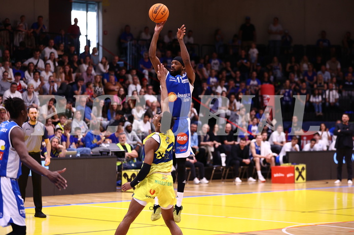 18.05.2024, Graz, Raiffeisen Sportpark, Basketball Superliga 2023/24, Playoffs, Finale, Spiel 1, UBSC Raiffeisen Graz - Unger Steel Gunners Oberwart