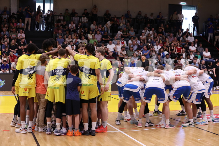 18.05.2024, Graz, Raiffeisen Sportpark, Basketball Superliga 2023/24, Playoffs, Finale, Spiel 1, UBSC Raiffeisen Graz - Unger Steel Gunners Oberwart