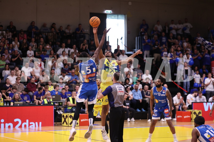 18.05.2024, Graz, Raiffeisen Sportpark, Basketball Superliga 2023/24, Playoffs, Finale, Spiel 1, UBSC Raiffeisen Graz - Unger Steel Gunners Oberwart