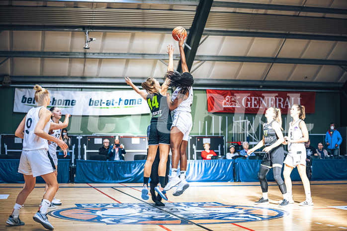 Basketball Basketball Damen Superliga 2021/22, Grunddurchgang 4.Runde Vienna D.C. Timberwolves vs. Basket Flames
