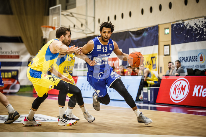 Basketball, bet-at-home Basketball Superliga 2021/22, Platzierungsrunde 9.Runde, SKN St. Pölten Basketball, Oberwart Gunners, Connor Cashaw (13)