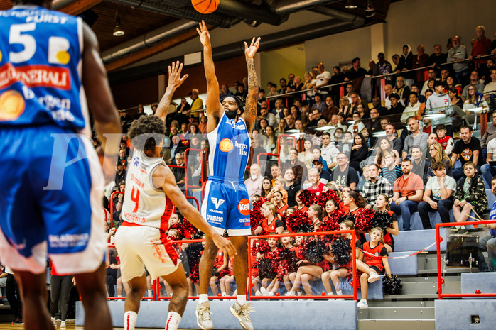 Basketball, win2day Basketball Superliga 2023/24, Grunddurchgang 6.Runde, Traiskirchen Lions, Oberwart Gunners, Kris Monroe (13)