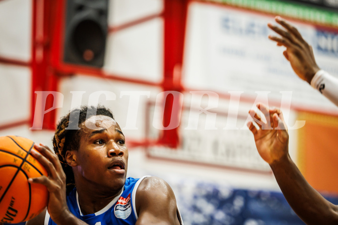 Basketball, win2day Basketball Superliga 2023/24, Grunddurchgang 6.Runde, Traiskirchen Lions, Oberwart Gunners, James Graham (11)