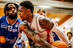 Basketball, win2day Basketball Superliga 2023/24, Grunddurchgang 6.Runde, Traiskirchen Lions, Oberwart Gunners, Davon Clare (5)