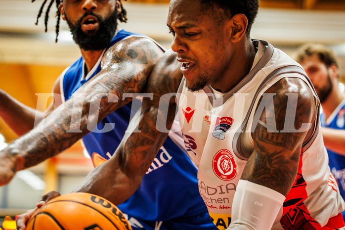 Basketball, win2day Basketball Superliga 2023/24, Grunddurchgang 6.Runde, Traiskirchen Lions, Oberwart Gunners, Davon Clare (5)