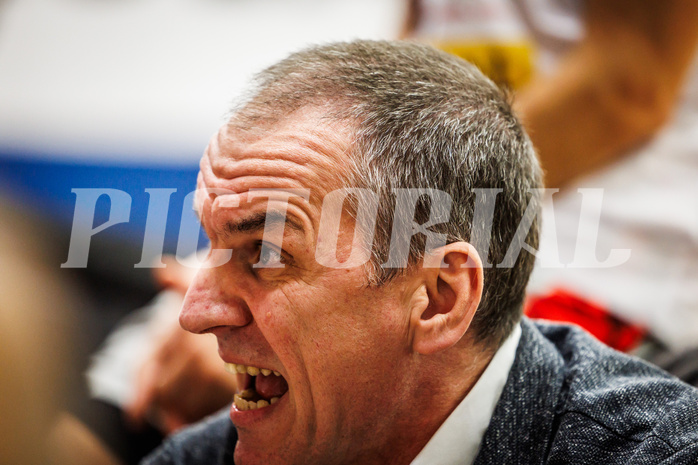 Basketball, win2day Basketball Superliga 2023/24, Grunddurchgang 6.Runde, Traiskirchen Lions, Oberwart Gunners, Radomir Mijanovic (Head Coach)