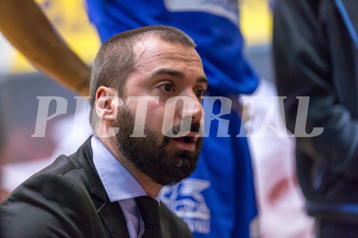 Basketball, ABL 2017/18, Grunddurchgang 14.Runde, Traiskirchen Lions, Oberwart Gunners, Lluis Pino Vera (Coach)