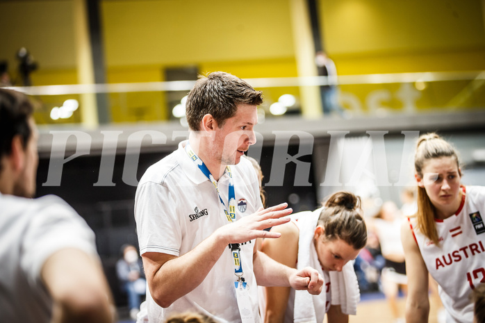 Basketball, FIBA Women´s Eurobasket Qualifiers 2023, , Österreich, Montenegro, Hubert Schmidt (Ass. Coach)