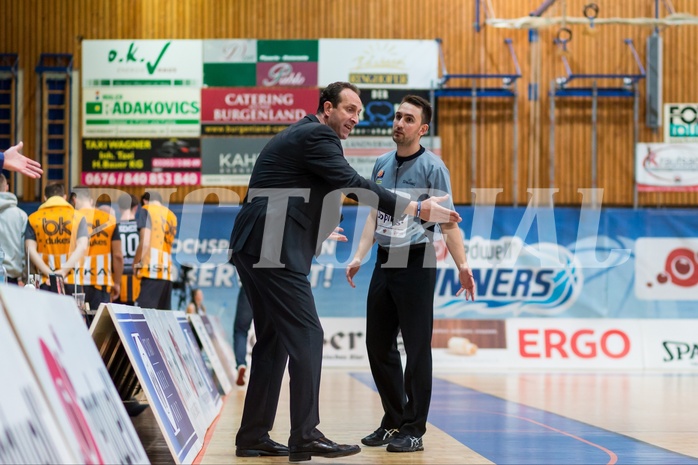 Basketball, ABL 2016/17, Grunddurchgang 2.Runde, Oberwart Gunners, Klosterneuburg Dukes, Chris Chougaz (Coach), SR Marco Vladits