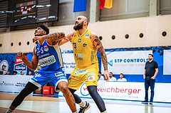 Basketball, Win2Day Superliga 2022/23, 2. Platzierungsrunde, SKN St. Pölten, Oberwart Gunners, Rob Howard (5), Nebosja Dukic (13)