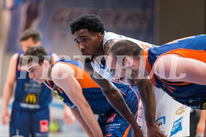 Basketball, ABL 2016/17, Grunddurchgang 35.Runde, Oberwart Gunners, Fürstenfeld Panthers, Jamari Traylor (9), Marino Sarlija (15)