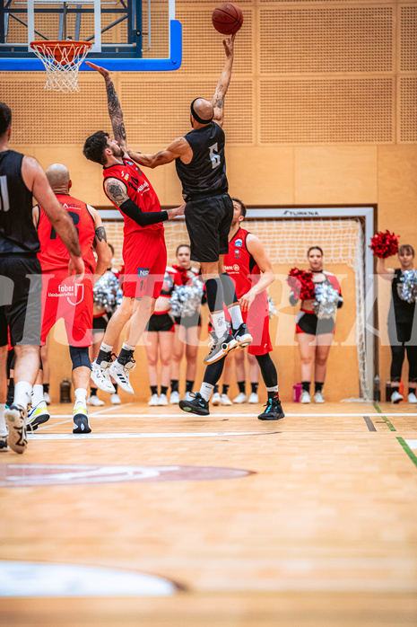 Basketball, Basketball Zweite Liga 2022/23, Playoff Viertelfinale Spiel 3, Mistelbach Mustangs, Wörthersee Piraten, Shawn L. Ray (6)