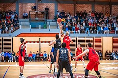 Basketball, Basketball Zweite Liga 2022/23, Playoff Viertelfinale Spiel 3, Mistelbach Mustangs, Wörthersee Piraten, Marin Sliskovic (21), Michal Norwa  (13)