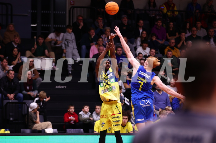 15.11.2024, Graz, Raiffeisen Sportpark Graz, Basketball Superliga 2024/25, Grunddurchgang, Runde 9, UBSC Raiffeisen Graz - SKN St. Pölten