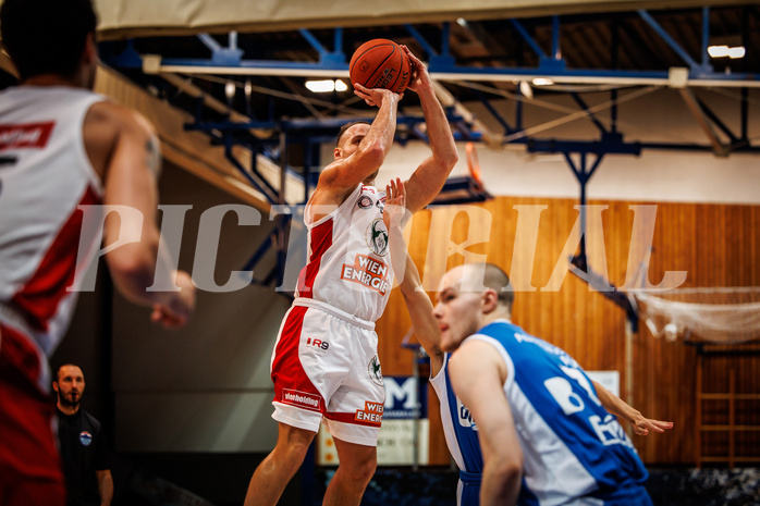 Basketball, win2day Basketball Superliga 2022/23, Grunddurchgang Runde 4, Oberwart Gunners, BC Vienna, Enis Murati (44)