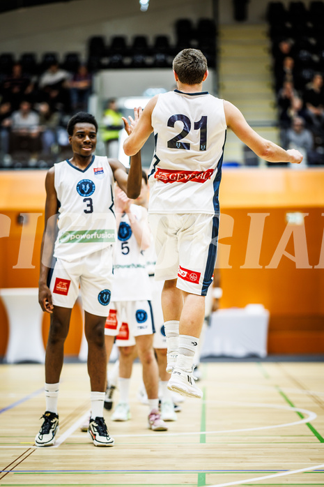 Basketball, Win2Day Superliga 2023/24, Grunddurchgang 21.Runde, Vienna Timberwolves, Kapfenberg Bulls, Nnadalu Noble (3), Moritz Lanegger (21)
