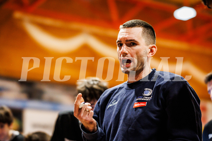 Basketball, win2day Basketball Superliga 2023/224, Grunddurchgang Runde 21, BBC Nord Dragonz, UBSC Graz, Felix Jambor (Head Coach)