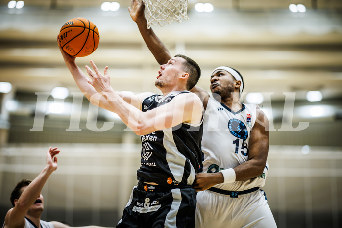 Basketball, Win2Day Superliga 2023/24, Grunddurchgang 21.Runde, Vienna Timberwolves, Kapfenberg Bulls, Noah Baumann (4), William Emiohe (15)