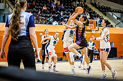 Basketball, Win2Day Basketball Damen Superliga 2023/24, Grunddurchgang 12.Runde, Vienna Timberwolves, Vienna United, Petra Pammer (21), Klara Brunner (25)