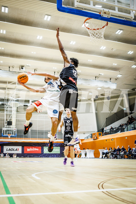 Basketball, Win2Day Superliga 2023/24, Grunddurchgang 21.Runde, Vienna Timberwolves, Kapfenberg Bulls, Oscar Schmit (36), Urald King (23)