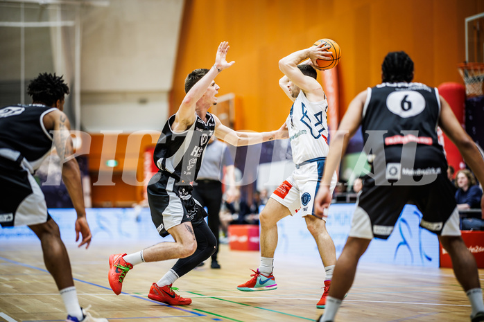Basketball, Win2Day Superliga 2023/24, Grunddurchgang 21.Runde, Vienna Timberwolves, Kapfenberg Bulls, Daniel Grgic (18), Jakob Szkutta (10)
