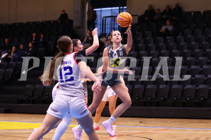 01.12.2024, Graz, Raiffeisen Sportpark, Basketball Damen Superliga 2024/25, Grunddurchgang, 8.Runde, UBSC-DBBC Graz - BK Raiffeisen Duchess ,  