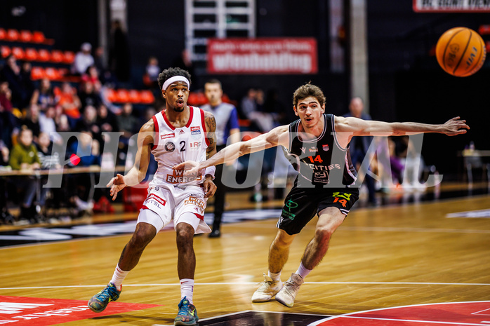Basketball, Win2Day Superliga 2024/25, Grunddurchgang 10.Runde, BC Vienna, Fürstenfeld Panthers, Zac Owens (2), Jonathan Wess (14)