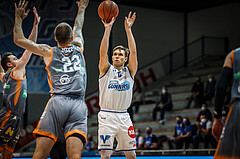 Basketball, bet-at-home Basketball Superliga 2021/22, Grunddurchgang Runde 16, Oberwart Gunners, Klosterneuburg Dukes, Jonathan Knessl (12)