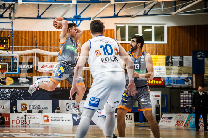 Basketball, bet-at-home Basketball Superliga 2021/22, Grunddurchgang Runde 16, Oberwart Gunners, Klosterneuburg Dukes, Valentin Bauer (14)