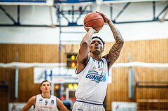 Basketball, bet-at-home Basketball Superliga 2021/22, Grunddurchgang Runde 16, Oberwart Gunners, Klosterneuburg Dukes, Rob Howard (5)