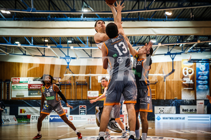 Basketball, bet-at-home Basketball Superliga 2021/22, Grunddurchgang Runde 16, Oberwart Gunners, Klosterneuburg Dukes, Tyler Creammer (10)