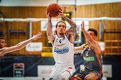 Basketball, bet-at-home Basketball Superliga 2021/22, Grunddurchgang Runde 16, Oberwart Gunners, Klosterneuburg Dukes, Travis Atson (4)