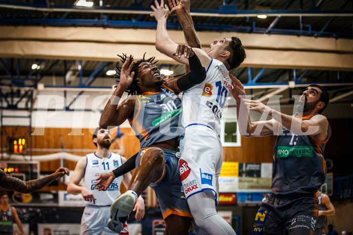 Basketball, bet-at-home Basketball Superliga 2021/22, Grunddurchgang Runde 16, Oberwart Gunners, Klosterneuburg Dukes, James Murray-Boyles (30)