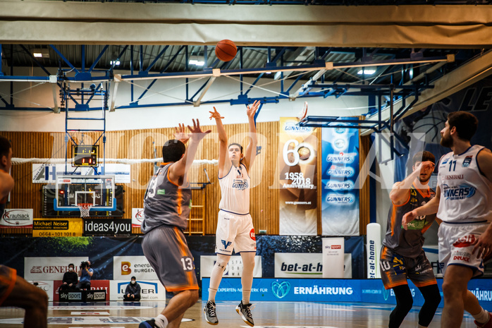 Basketball, bet-at-home Basketball Superliga 2021/22, Grunddurchgang Runde 16, Oberwart Gunners, Klosterneuburg Dukes, Tyler Creammer (10)